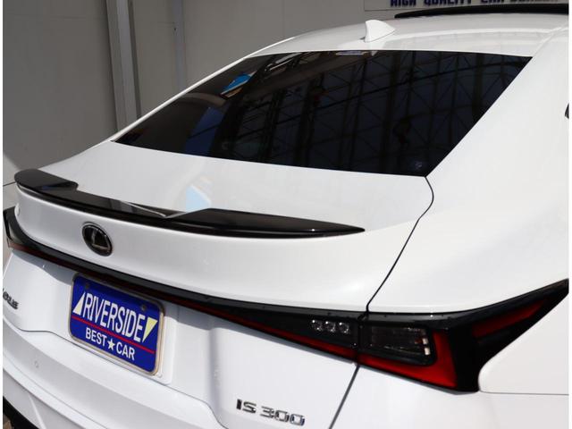 IS300 Fスポーツ 1オーナー TRDフルエアロスポーツマフラー リアスポイラー 黒革シート サンルーフ 3眼LED BSM RCTA 前後ドラレコ TVジャンパー 10.3ディプレイ ナビフルセグBカメラ ETC(61枚目)