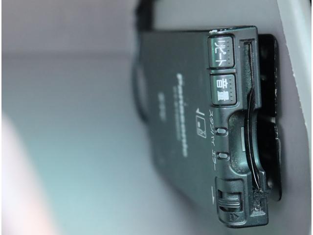 ベースグレード　ディスプレイオーディオ　アンドロイドオートアップルカープレイ対応　ブルートゥース　キーレス　バックカメラ　ＣＤ　ＤＶＤ再生　　ＥＴＣ　リアガラスパワーウインドウ　後方開き(20枚目)