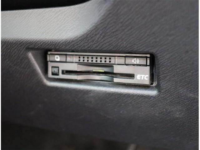 アクア Ｓ　メモリーナビ　ワンセグ　バックカメラ　キーレス　ＥＴＣ　オートＡＣ　ＡＢＳ　ＳＲＳ　ＨＩＤ（16枚目）