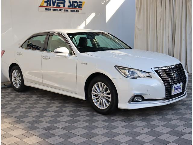 クラウンハイブリッド ロイヤルサルーン メモリーナビ フルセグ バックカメラ 衝突軽減ブレーキ シートヒーター パワーシート スマートキー クルコン ETC ステリモ ステアリングヒーター ブルーレイ再生 トランクイージークローザー(47枚目)