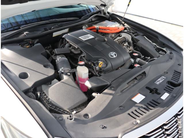 クラウンハイブリッド ロイヤルサルーン メモリーナビ フルセグ バックカメラ 衝突軽減ブレーキ シートヒーター パワーシート スマートキー クルコン ETC ステリモ ステアリングヒーター ブルーレイ再生 トランクイージークローザー(54枚目)