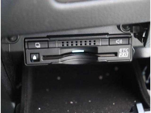 ＧＳ ＧＳ３００ｈ　Ｆスポーツ　純正ナビ　フルセグ　バックカメラ　ＥＴＣ　ＬＥＤ　電動リアゲート　スマートキー　黒革シート　シートヒーター／エアコン　３眼ＬＥＤ　電動リアゲート　クルコン　コーナーセンサー（14枚目）