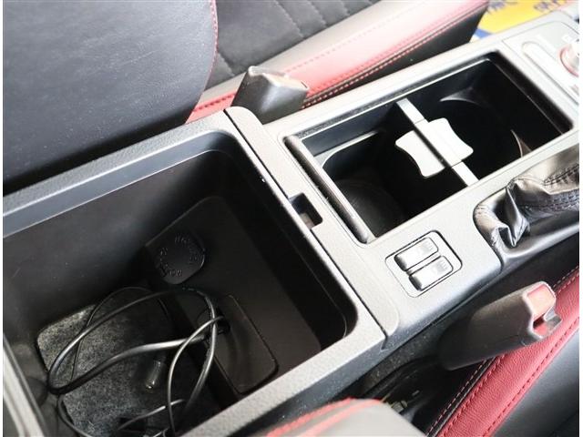 ＷＲＸ ＳＴＩ ＳＴＩ　タイプＳ　純正８インチメモリーナビ　フルセグ　バックカメラ　Ｓ・Ｆカメラ　シートヒーター　パワーシート　コーナーセンサー　マッドフラップ　ステリモ　ＳＴＩ４本出しマフラー（11枚目）