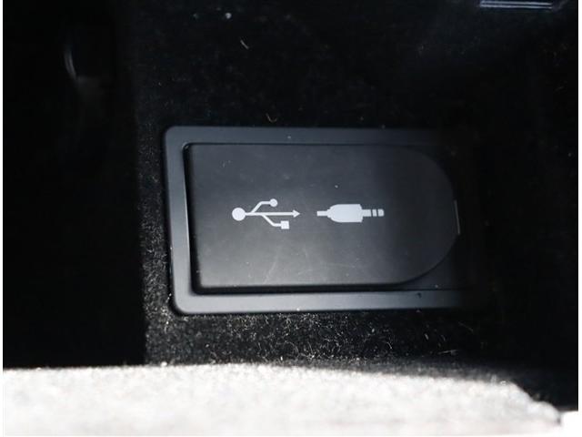 ＩＳ ＩＳ２００ｔ　メモリーナビ　フルセグ　バックカメラ　ＥＴＣ　ＨＩＤ　ハーフレザーシート　パワーシート　スマートキー　プッシュスタート　プリクラッシュセーフティ　クルコン　コーナーセンサー（20枚目）