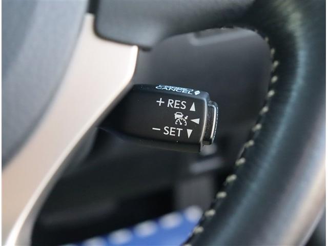 ＩＳ ＩＳ２００ｔ　メモリーナビ　フルセグ　バックカメラ　ＥＴＣ　ＨＩＤ　ハーフレザーシート　パワーシート　スマートキー　プッシュスタート　プリクラッシュセーフティ　クルコン　コーナーセンサー（25枚目）