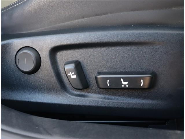 ＩＳ ＩＳ２００ｔ　メモリーナビ　フルセグ　バックカメラ　ＥＴＣ　ＨＩＤ　ハーフレザーシート　パワーシート　スマートキー　プッシュスタート　プリクラッシュセーフティ　クルコン　コーナーセンサー（33枚目）