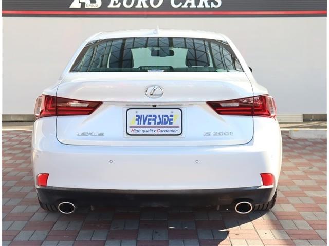 ＩＳ ＩＳ２００ｔ　メモリーナビ　フルセグ　バックカメラ　ＥＴＣ　ＨＩＤ　ハーフレザーシート　パワーシート　スマートキー　プッシュスタート　プリクラッシュセーフティ　クルコン　コーナーセンサー（57枚目）