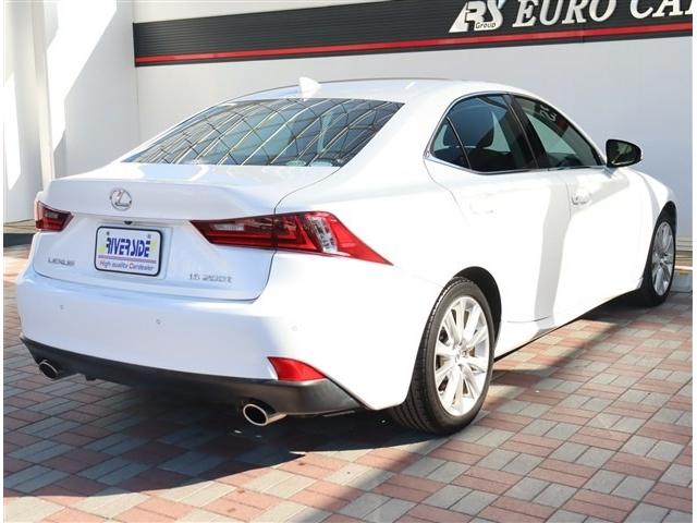 ＩＳ ＩＳ２００ｔ　メモリーナビ　フルセグ　バックカメラ　ＥＴＣ　ＨＩＤ　ハーフレザーシート　パワーシート　スマートキー　プッシュスタート　プリクラッシュセーフティ　クルコン　コーナーセンサー（58枚目）