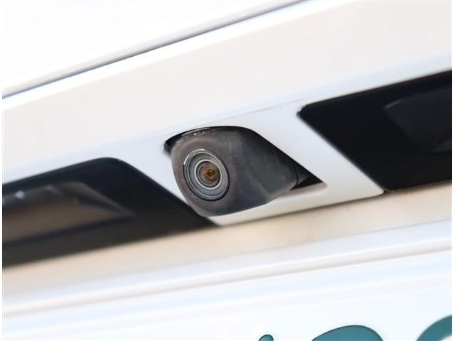 ＩＳ ＩＳ２００ｔ　メモリーナビ　フルセグ　バックカメラ　ＥＴＣ　ＨＩＤ　ハーフレザーシート　パワーシート　スマートキー　プッシュスタート　プリクラッシュセーフティ　クルコン　コーナーセンサー（62枚目）