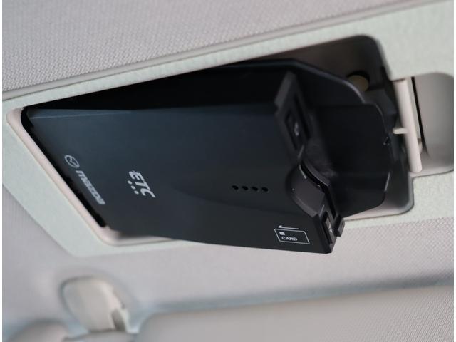 アクセラスポーツ １５Ｓ　プロアクティブ　メモリーナビ　フルセグ　バックカメラ　ＥＴＣ　コーナーセンサー　クルコン　スマートキー　レーンディパーチャー　ヘッドアップディスプレイ　ｉ－ｓｔｏｐ　純正１６インチアルミ　オートＡＣ　ステリモ（29枚目）