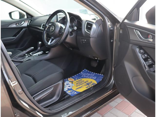 アクセラスポーツ １５Ｓ　プロアクティブ　メモリーナビ　フルセグ　バックカメラ　ＥＴＣ　コーナーセンサー　クルコン　スマートキー　レーンディパーチャー　ヘッドアップディスプレイ　ｉ－ｓｔｏｐ　純正１６インチアルミ　オートＡＣ　ステリモ（33枚目）