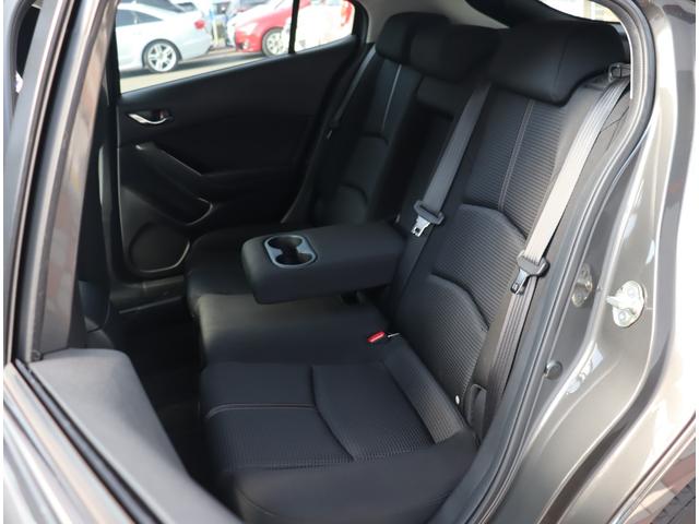 アクセラスポーツ １５Ｓ　プロアクティブ　メモリーナビ　フルセグ　バックカメラ　ＥＴＣ　コーナーセンサー　クルコン　スマートキー　レーンディパーチャー　ヘッドアップディスプレイ　ｉ－ｓｔｏｐ　純正１６インチアルミ　オートＡＣ　ステリモ（37枚目）