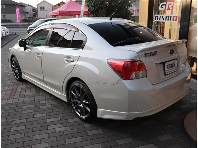 インプレッサＧ４ ２．０ｉ－Ｓアイサイト　純正メモリーナビ　フルセグ　バックカメラ　パワーシート　４ＷＤ　スマートキー　プッシュスタート　アイドリングストップ　アイサイト（6枚目）