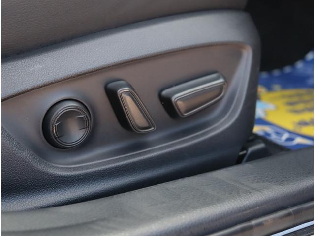 カムリ ＷＳレザーパッケージ　フルセグ　バックカメラ　黒革　シートヒーター　ＬＥＤ　パワーシート　クルコン　ＥＴＣ　トヨタセーフティセンス　ステリモ　パドルシフト　オートＡＣ（30枚目）