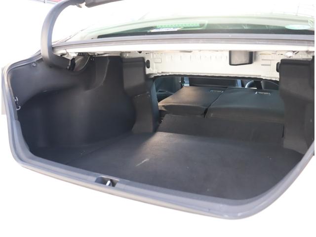 カムリ ＷＳレザーパッケージ　フルセグ　バックカメラ　黒革　シートヒーター　ＬＥＤ　パワーシート　クルコン　ＥＴＣ　トヨタセーフティセンス　ステリモ　パドルシフト　オートＡＣ（42枚目）