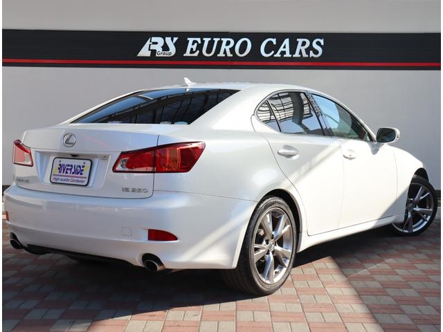 ＩＳ ＩＳ２５０　ＨＤＤナビ　ＣＤ再生　バックカメラ　スマートキー　ＥＴＣ　パワーシート　プッシュスタート　ＨＩＤ　パドルシフト　ＳＲＳ　ＡＢＳ　オートＡＣ（3枚目）