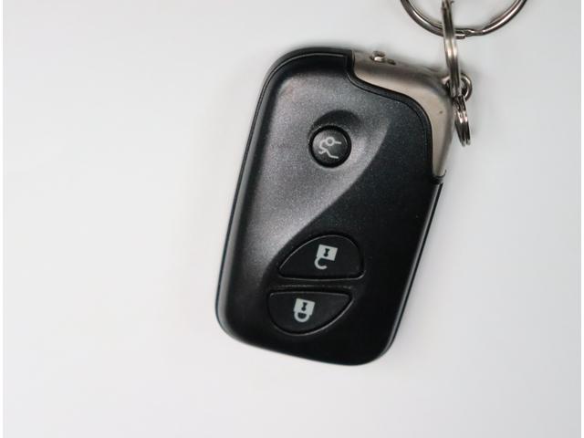 ＩＳ ＩＳ２５０　ＨＤＤナビ　ＣＤ再生　バックカメラ　スマートキー　ＥＴＣ　パワーシート　プッシュスタート　ＨＩＤ　パドルシフト　ＳＲＳ　ＡＢＳ　オートＡＣ（14枚目）