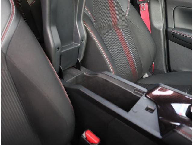 オーラ ニスモ　フルセグＴＶ・ブルートゥース接続可・ＥＴＣ２．０・コーナーセンサー　ハーフレザーシート・デジタルインナーミラー・ハンドルヒーター　　ステアリングリモコン・純正１７インチアルミホイール（22枚目）