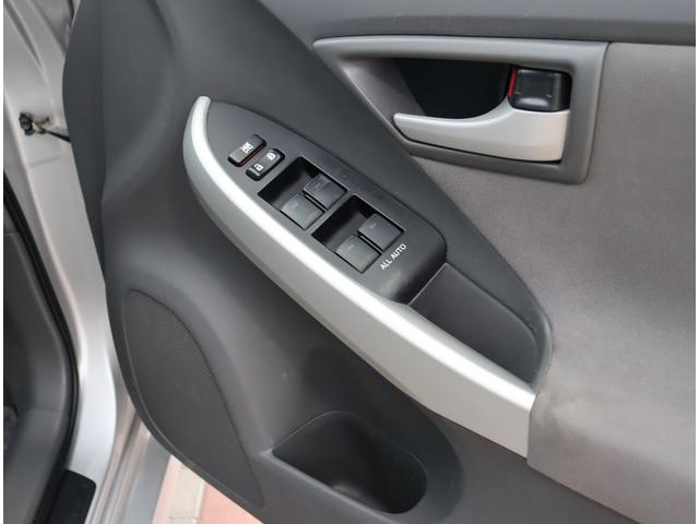 プリウス Ｓ　純正ＨＤＤナビ　ワンセグ　バックカメラ　ＥＴＣ　スマートキー　プッシュスタート　ＣＤ再生　Ｂｌｕｅｔｏｏｔｈ接続　電動格納ミラー　純正１５インチアルミ　フォグランプ（25枚目）