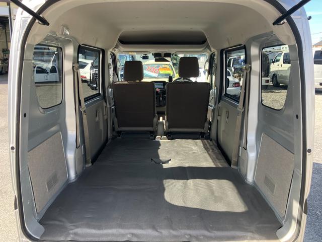 エブリイ ＰＣ　デュアルカメラブレーキサポート　リアパーキングセンサー　ナビフルセグＴＶ　ＥＴＣ　４速オートマフル装備（11枚目）