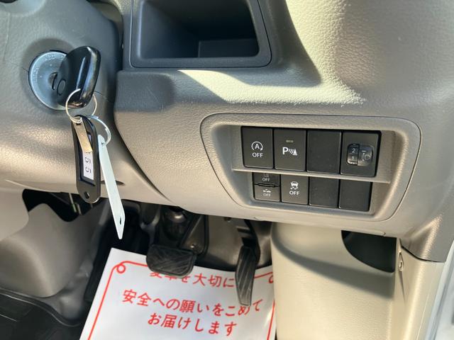 エブリイ ＰＣ　デュアルカメラブレーキサポート　リアパーキングセンサー　ナビフルセグＴＶ　ＥＴＣ　４速オートマフル装備（19枚目）
