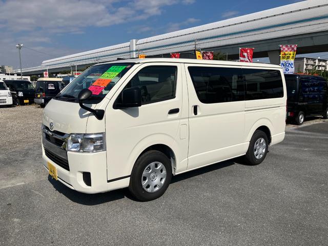 ハイエースバン ロングDX GLパッケージ 走行17キロ!未使用車!デジタルインナーミラー パノラミックビューモニター ダブルエアコン&リアヒーター 両側&バックドアイージークローザー付6速オートマフル装備(2枚目)