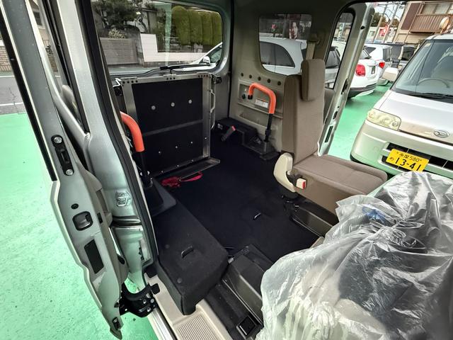 エブリイワゴン Ｗ６６０ウィズ車いす移動車　分割リアシート　１オーナー被害軽減ブレーキ・３６０度ドラレコ（11枚目）