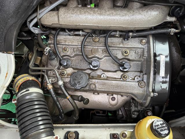 ボンゴフレンディ RF-V オートフリートップ・101966Km時タイベルW/P交換済・ガソリン2.5L・フルセグナビ・リヤモニター(34枚目)