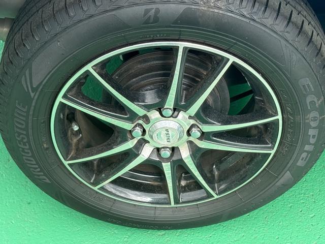 フィット G 走行13473km・車検9年2月28日・Fパッケージ・ストラーダHDDナビ(16枚目)