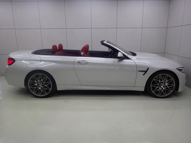 M4カブリオレ コンペティション サキールオレンジレザー・20インチAW・アダプティブサスペンション・ヘッドアップディスプレイ・カーボンファイバーインテリアトリム・被害軽減衝突ブレーキ・バックカメラ・電動シート・シートヒーター(8枚目)