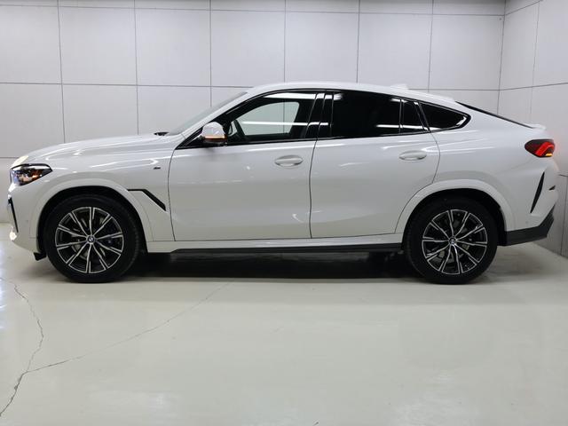 ｘＤｒｉｖｅ　３５ｄ　Ｍスポーツ　４８Ｖマイルドハイブリッド・２０インチＡＷ・アダプティブＬＥＤヘッドライト・コンフォートアクセス・ヘッドアップディスプレイ・ＡＣＣ・後退アシスト・被害軽減衝突ブレーキ・ハンズオフアシスト・全方位カメラ(7枚目)