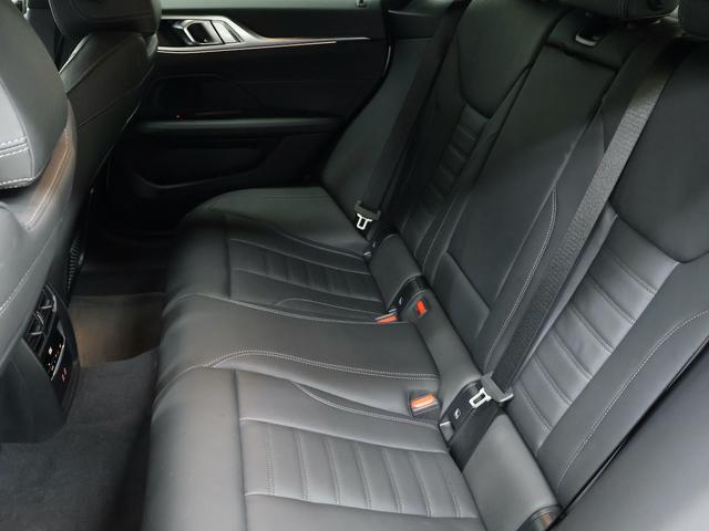 ４シリーズ ４２０ｄ　ｘＤｒｉｖｅグランクーペＭスポハイラインＰ　ハイラインパッケージ・ブラックレザー・ハンズオフアシスト・レーンキープアシスト・アクティブクルーズコントロール・ヘッドアップディスプレイ・全周囲カメラ・後退アシスト（13枚目）