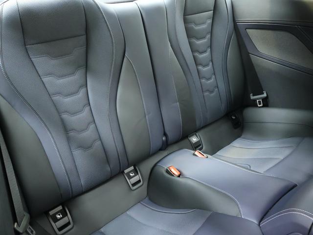 8シリーズ 840d xDriveクーペ ナイトブルーバイカラーレザー・20インチAW・harmankardon・ヘッドアップディスプレイ・BMWレーザーライト全方位カメラ(35枚目)