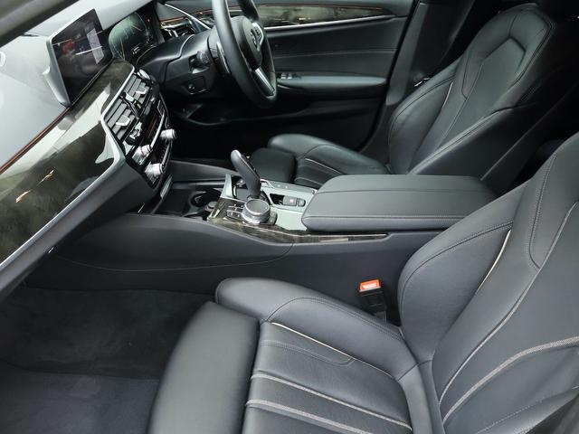 5シリーズ 523dツーリング Mスポーツ ハイラインパッケージ ブラックレザー・19インチAW・ヘッドアップディスプレイ・全方位カメラ・アクティブクルーズ・ステアリングアシスト(13枚目)