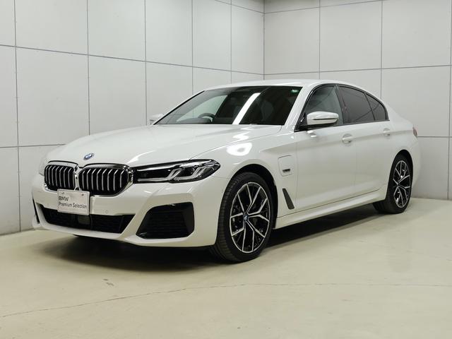 5シリーズ 530e Mスポーツ 19インチAW・ブラックレザー・ドライビングアシストプロ・HUD・パーキングアシストプラス・アダプティブサスペンション・アダプティブLEDヘッドライト・インテリジェントパーソナルアシスタント(22枚目)