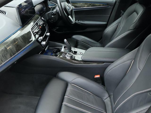 5シリーズ 530e Mスポーツ 19インチAW・ブラックレザー・ドライビングアシストプロ・HUD・パーキングアシストプラス・アダプティブサスペンション・アダプティブLEDヘッドライト・インテリジェントパーソナルアシスタント(34枚目)
