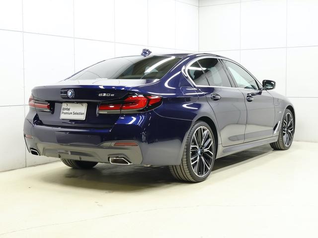 ５シリーズ ５３０ｅ　Ｍスポーツ　５０ｔｈアニバーサリーＥＤ　ＥＸアイボリーナッパレザー・２０インチＡＷ・コンフォートシート・ヘッドアップディスプレイ・ｈａｒｍａｎｋａｒｄｏｎスピーカー（25枚目）