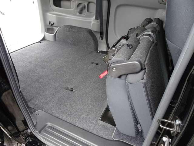 ＮＶ２００バネットワゴン １６Ｘ－２Ｒ　ＣＶＴ・電動格納ミラー・ＭＪ１２０ナビ・地デジＴＶ・ＣＤ・Ｂｌｕｅｔｏｏｔｈ接続・バックビューモニター・前後ドラレコ・ＥＴＣ・エマージェンシーブレーキ・２エアバッグ（13枚目）