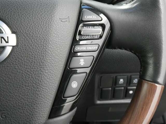 エルグランド ２５０ハイウェイスターＳ　アーバンクロム　純正ＯＰナビＭＭ５２０Ｄ－Ｌ・アラウンドビューモニター・後席モニター・ＥＴＣ・オートライト・ＬＥＤヘッドライト・インテリジェントオートクルーズ・エマージェンシーブレーキ・踏み間違え防止アシスト（5枚目）