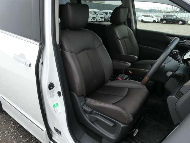 エルグランド ２５０ハイウェイスターＳ　アーバンクロム　純正ＯＰナビＭＭ５２０Ｄ－Ｌ・アラウンドビューモニター・後席モニター・ＥＴＣ・オートライト・ＬＥＤヘッドライト・インテリジェントオートクルーズ・エマージェンシーブレーキ・踏み間違え防止アシスト（10枚目）