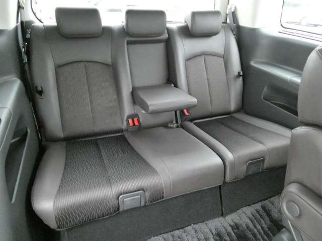 エルグランド ２５０ハイウェイスターＳ　アーバンクロム　純正ＯＰナビＭＭ５２０Ｄ－Ｌ・アラウンドビューモニター・後席モニター・ＥＴＣ・オートライト・ＬＥＤヘッドライト・インテリジェントオートクルーズ・エマージェンシーブレーキ・踏み間違え防止アシスト（13枚目）