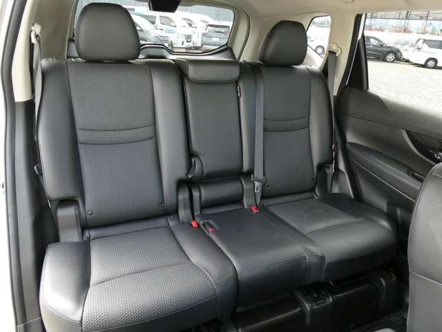 エクストレイル 20Xi 2列車 純正OPナビMM520D-L・ETC2.0・プロパイロット・アラウンドビューモニター・スマートルームミラー・全席シートヒーター・パワーシート・オートライト・LEDヘッドライト(13枚目)