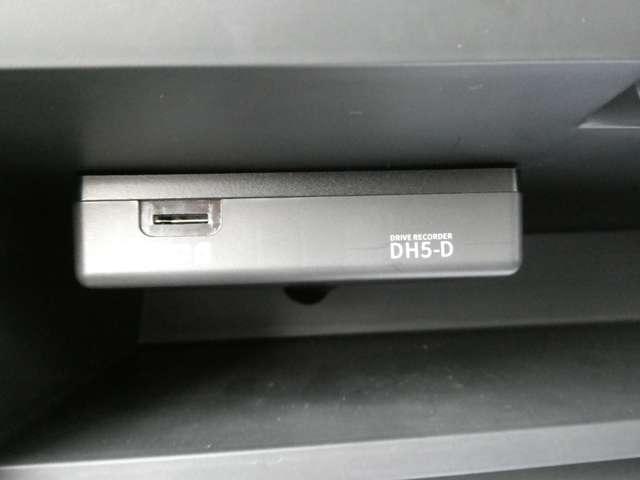 セレナ ハイウェイスターG プロパイロットエディション 純正OPナビMM520D-L・プロパイロット・後席モニター・ETC2.0・スマートルームミラー・アラウンドビューモニター・シートヒーター・オートライト・LEDヘッドライト・LEDフォグ(8枚目)