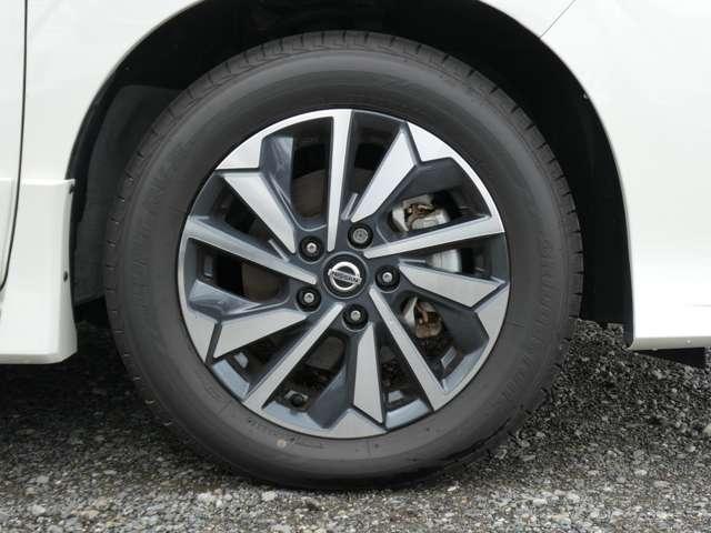 セレナ ハイウェイスターG プロパイロットエディション 純正OPナビMM520D-L・プロパイロット・後席モニター・ETC2.0・スマートルームミラー・アラウンドビューモニター・シートヒーター・オートライト・LEDヘッドライト・LEDフォグ(20枚目)