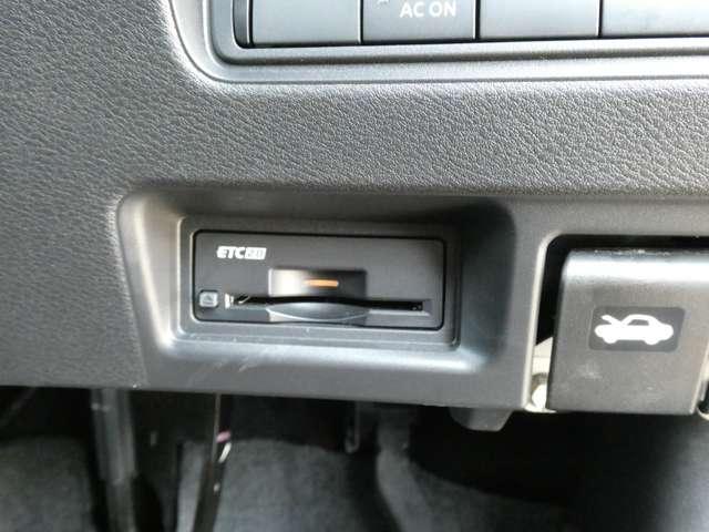 セレナ 1.4 e-POWER AUTECH スポーツ スペック コネクトナビ・アダプティブLED・AC電源(7枚目)