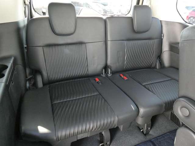 セレナ 1.4 e-POWER AUTECH スポーツ スペック コネクトナビ・アダプティブLED・AC電源(13枚目)