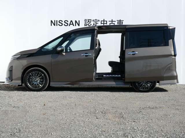 セレナ 1.4 e-POWER AUTECH スポーツ スペック コネクトナビ・アダプティブLED・AC電源(17枚目)