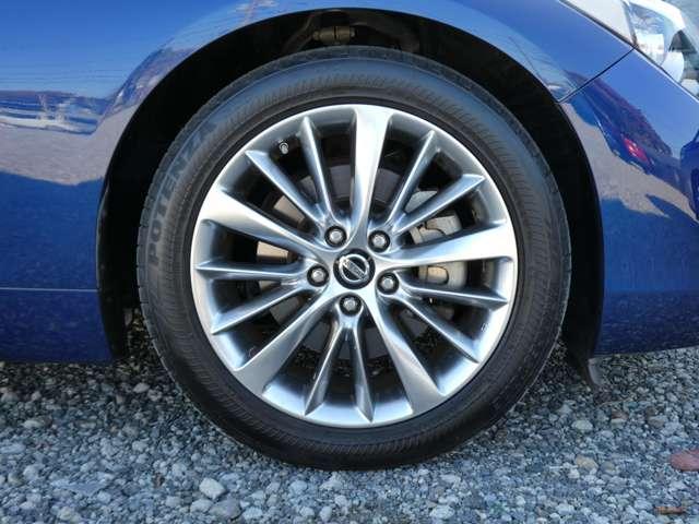 純正１８インチアルミホイール