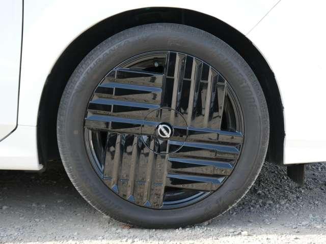 オーラ G 90周年記念車 日産コネクトナビ・プロパイロット・BOSEサウンド・寒冷地仕様・ETC2.0・スマートルームミラー・アラウンドビューモニター・シートヒーター・パワーシート・オートライト・LEDヘッドライト(20枚目)