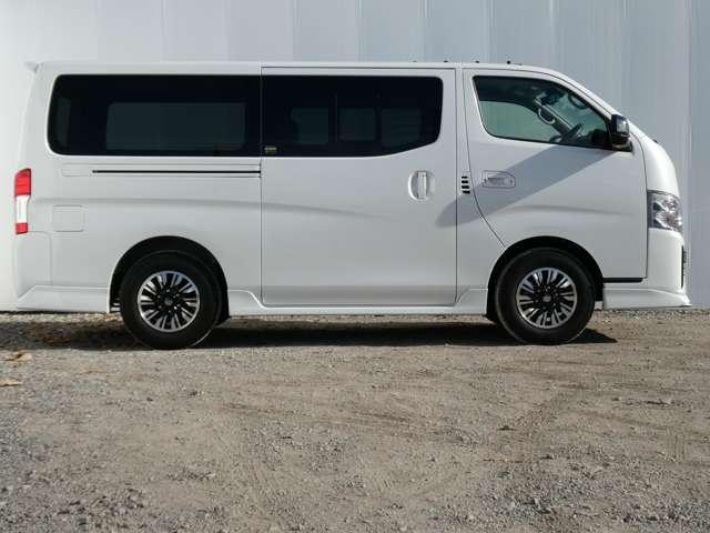 キャラバン 2.0 AUTECH ロングボディ エアロパッケージ・片側オートスライドドア(4枚目)